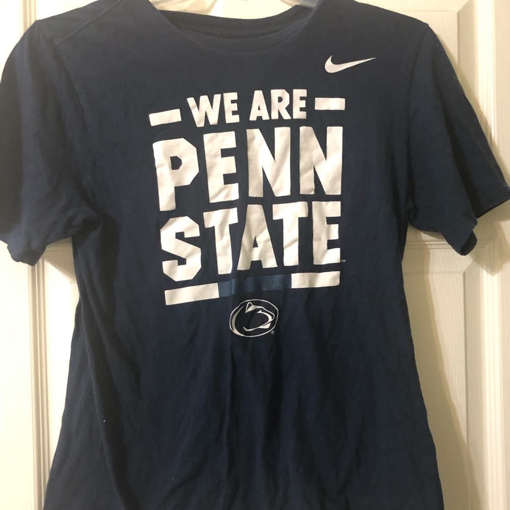 Penn State size large T-shirt